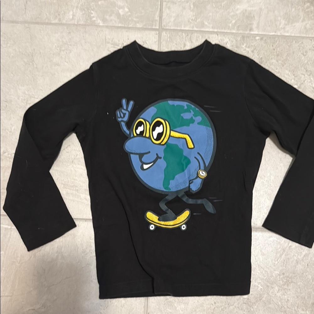 GAP Black Long Sleeve Kids Tee with Earth Skateboard Graphic
